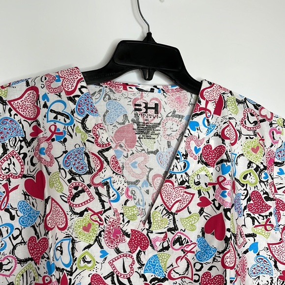 NWT Beverly Hills Uniforms Scrubs 4X PLUS SIZE - Full of Hearts - Picture 2 of 7